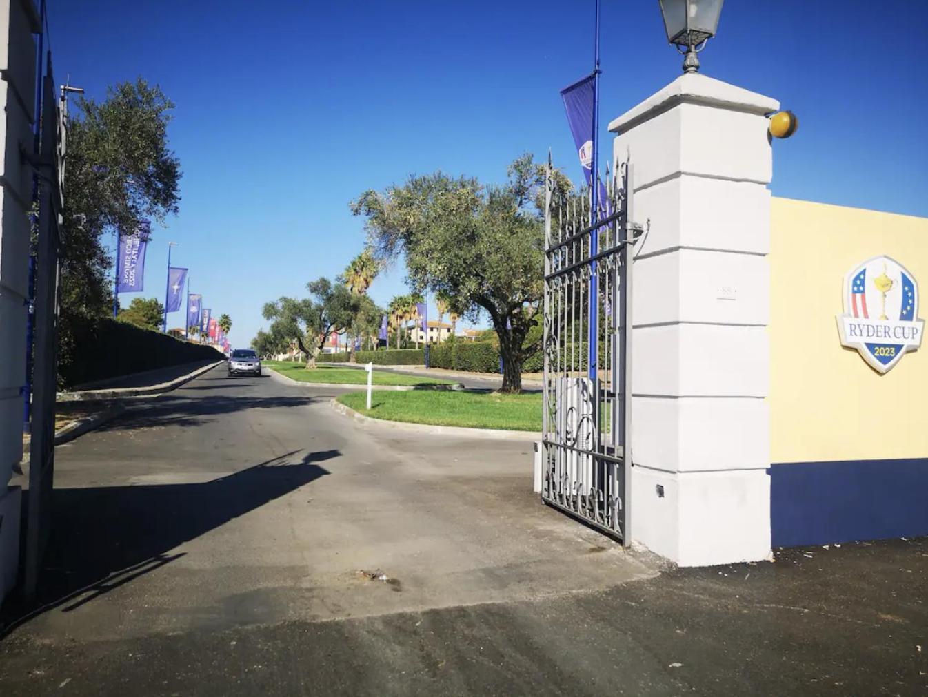 Holidays Homes Rome Golf Appartamenti Marco Simone Aeb Екстер'єр фото